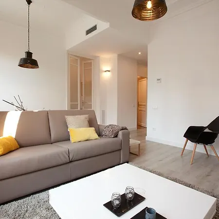 Click&Flat Seneca Suites Barcelona Room photo