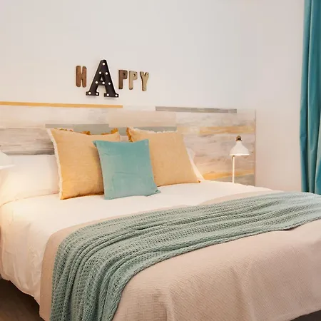 Click&Flat Seneca Suites Barcelona Exterior photo