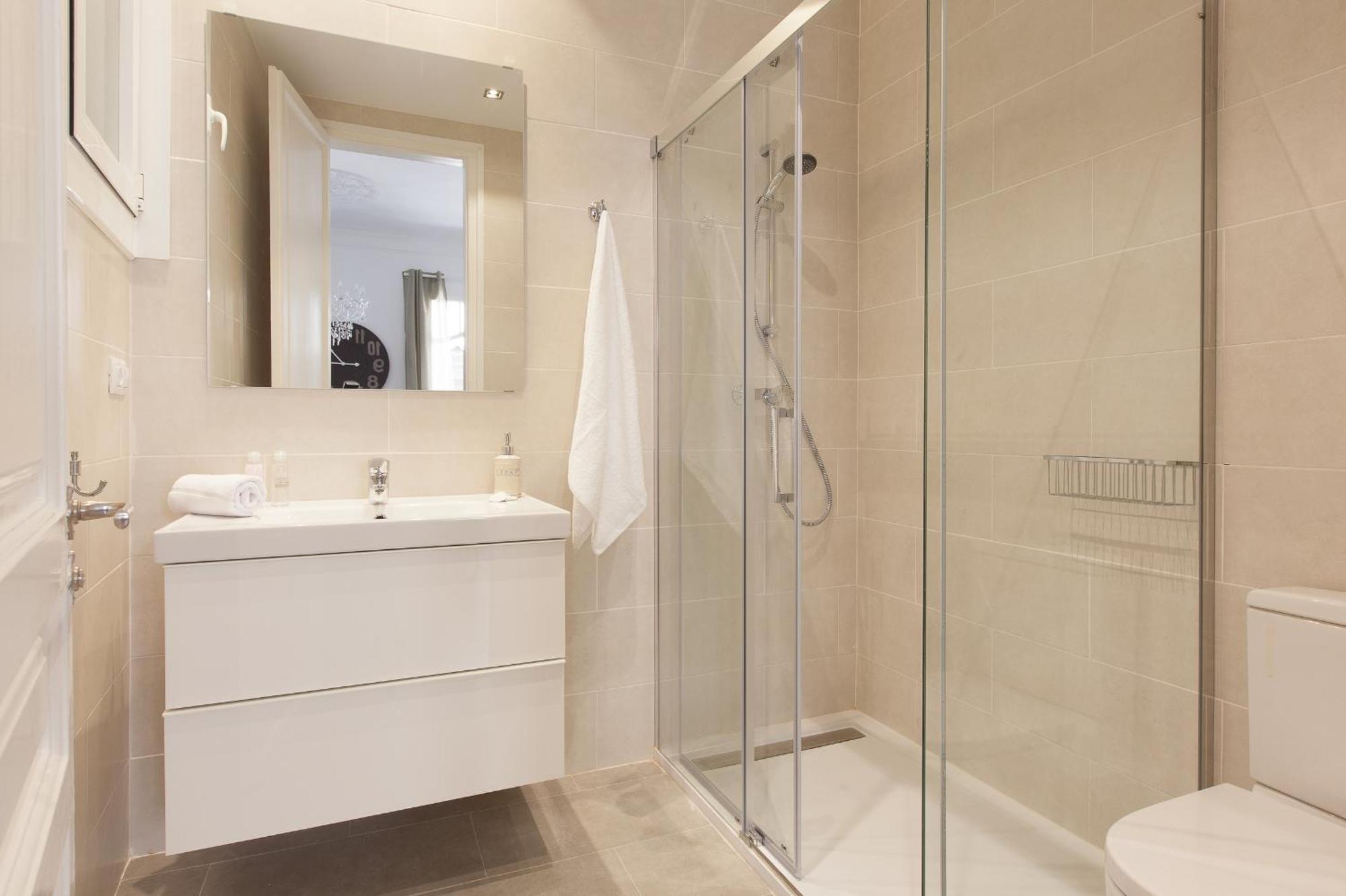 Apartament Click&flat Seneca Barcelona